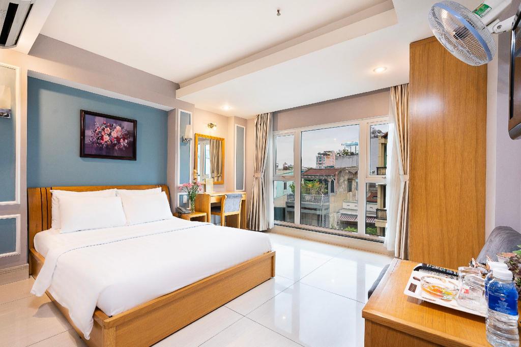 khách sạn gần Tao Đàn